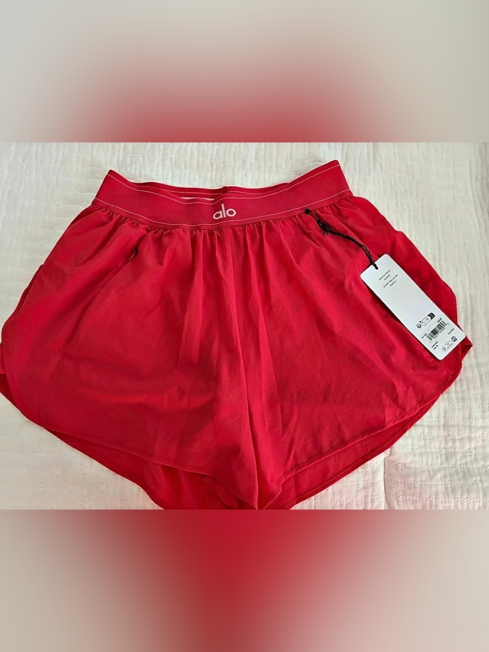 Alo Yoga Match Point Short Athletic Shorts in Candy Red Size Medium NWT